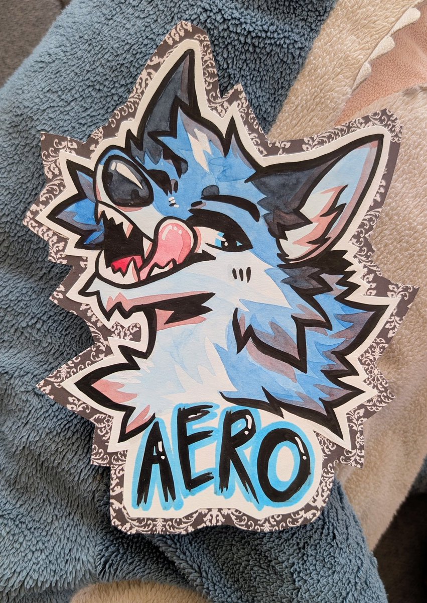 KosseDotDog's tweet photo. Hi it's been a while! Please enjoy this very small selection of traditional badges. 

♥️🐕 https://t.co/MzBUVKqJ2U