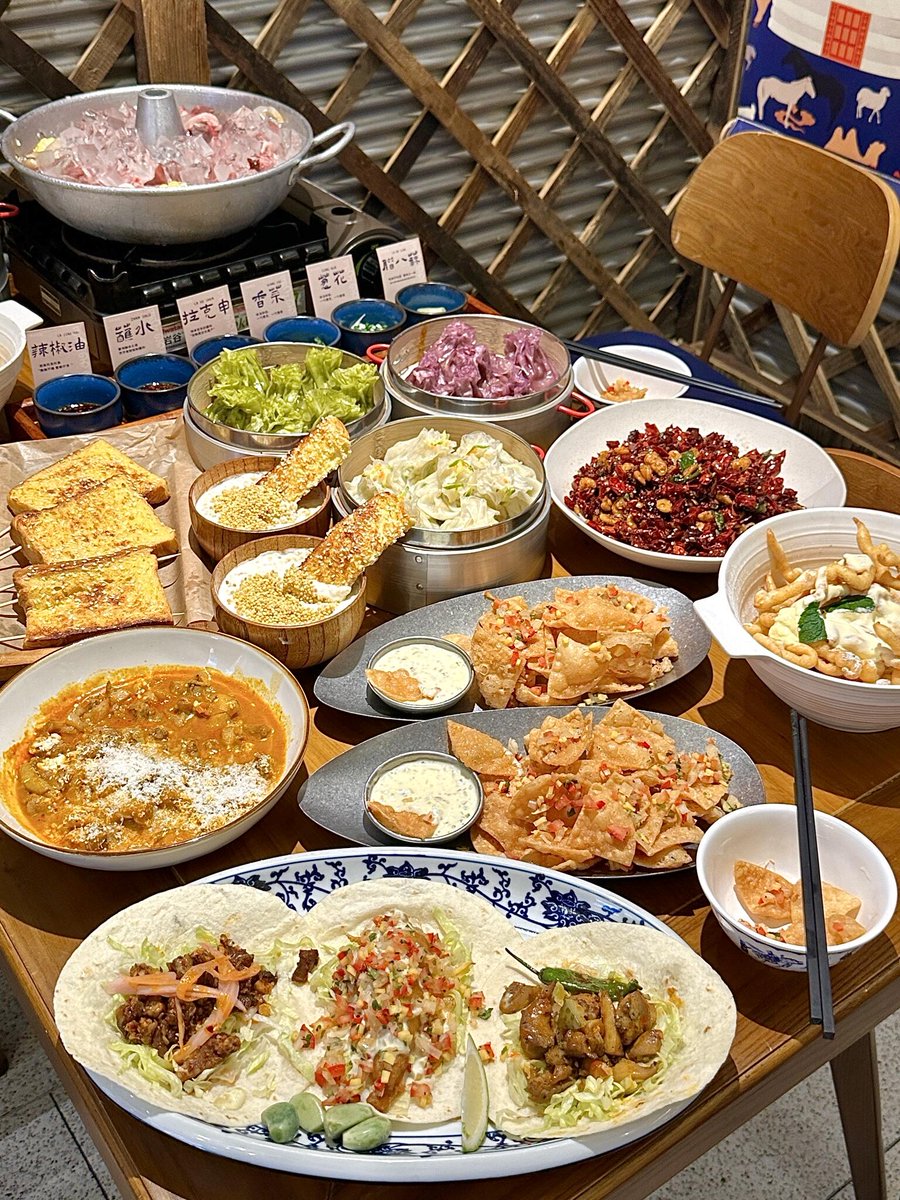 Holly Dance tweet media