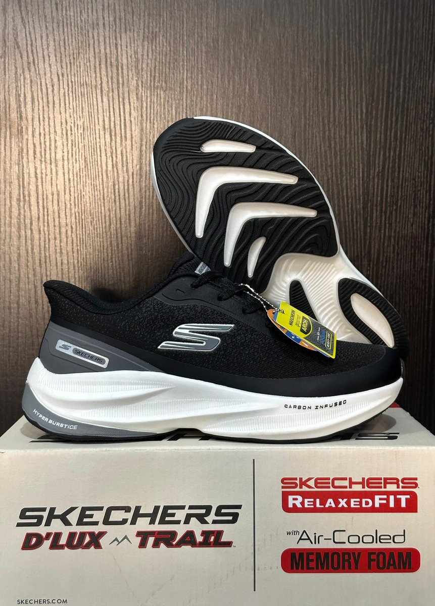 Dinero Crocs 🚚 tweet media