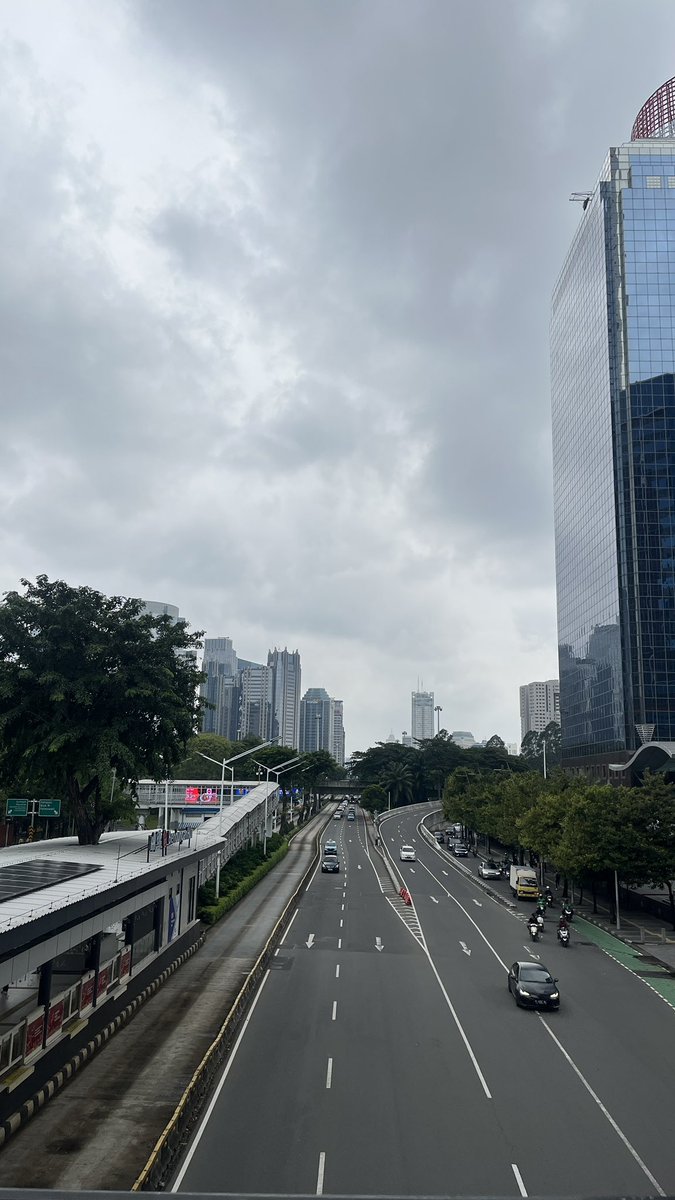 dari halte ke halte tweet media