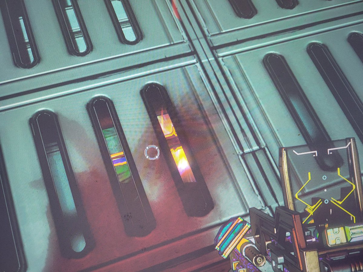 GruesomeHades9 tweet media