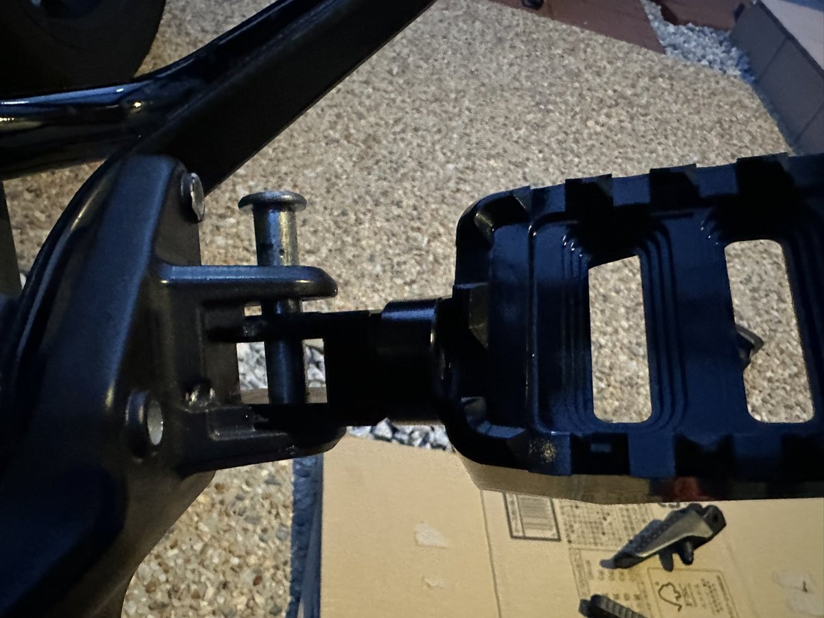 ロクデナシ tweet media