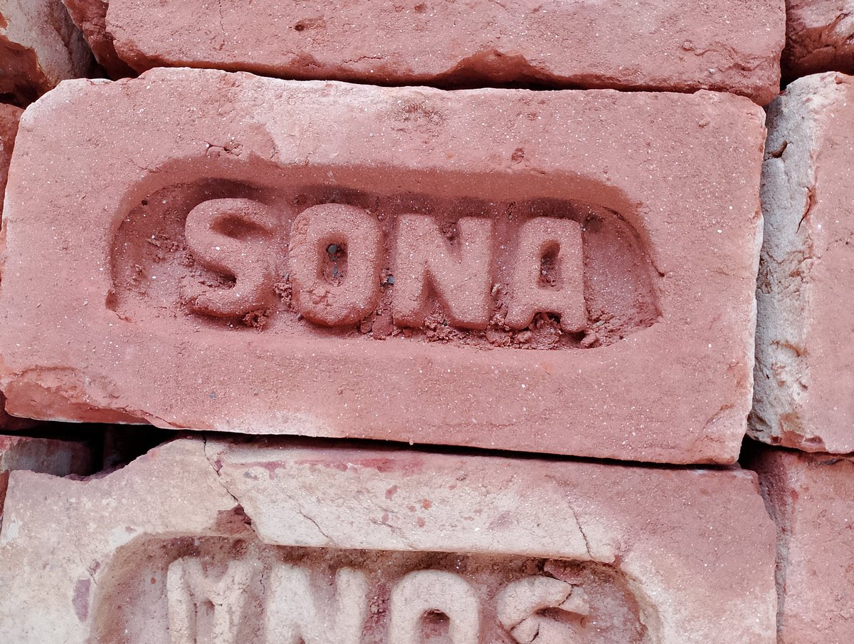 Kuposhita tweet media