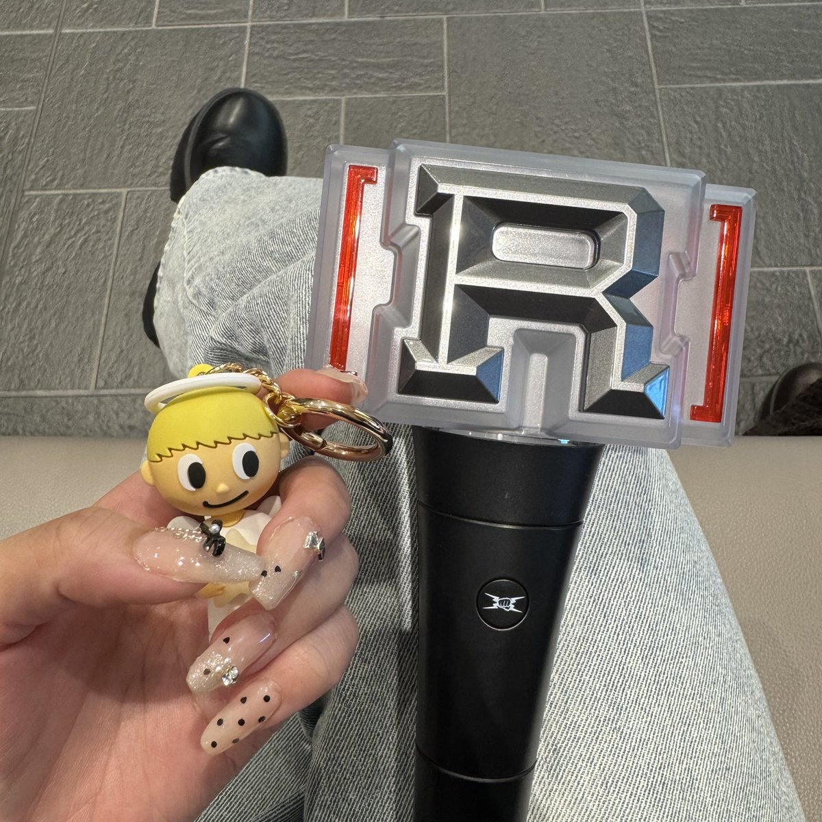 𝙼𝙸𝙺𝚄 tweet media