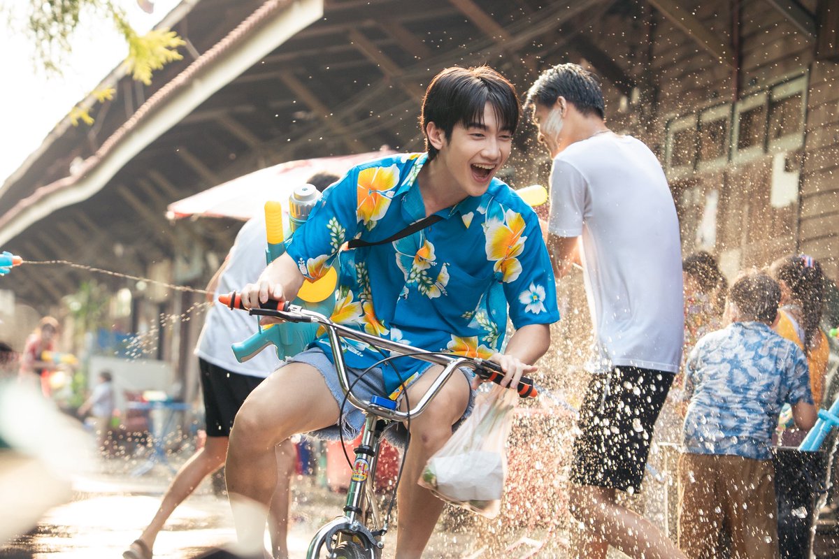 trendfor_pro's tweet photo. พี่โก๋กับน้องโก๋ พากันซิ่งเล่นน้ำสงกรานต์ น่ารักกกกกม๊ากกก
#WhenOrangesFallQ7
#WhenOrangesFall
#AlmondProgress
#ProgressPassawish https://t.co/u1GaUDPJI4