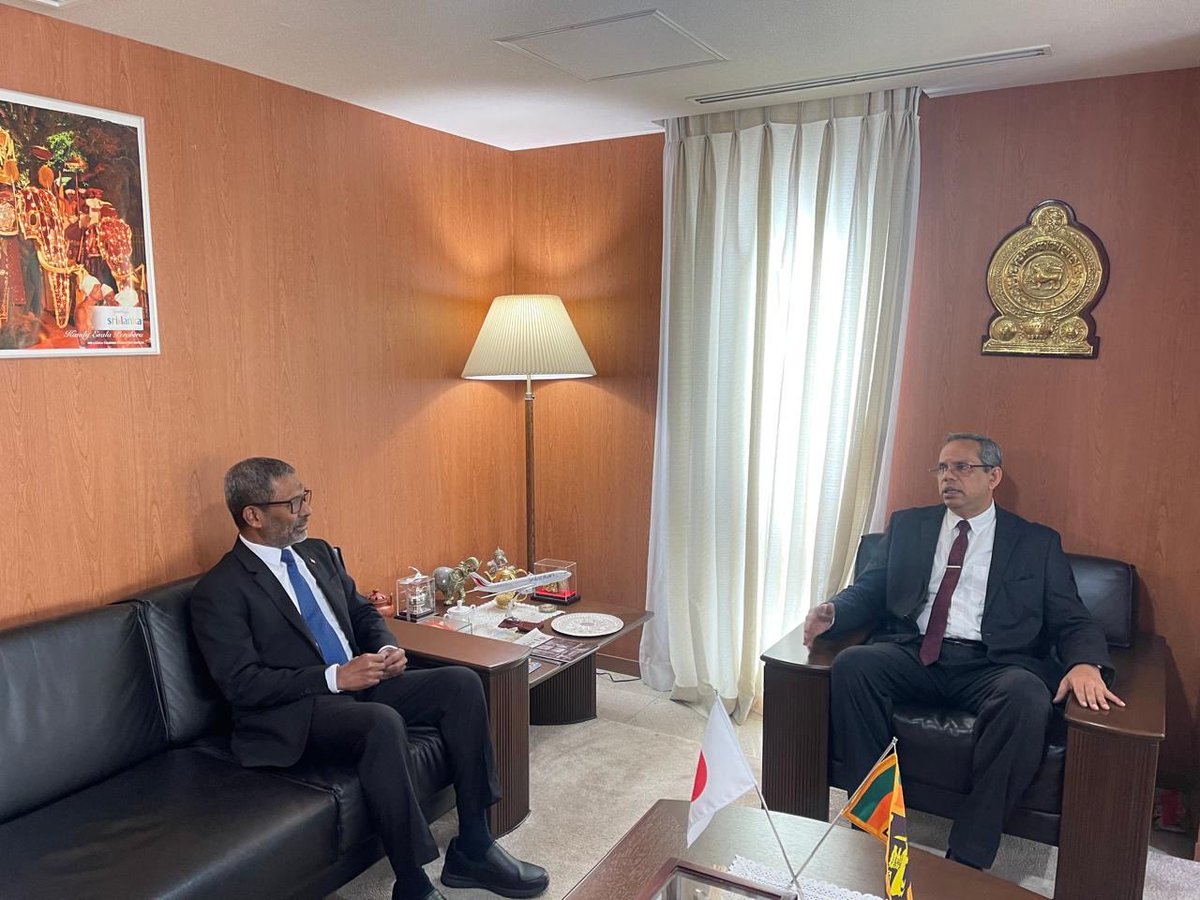 Maldives in Japan tweet media