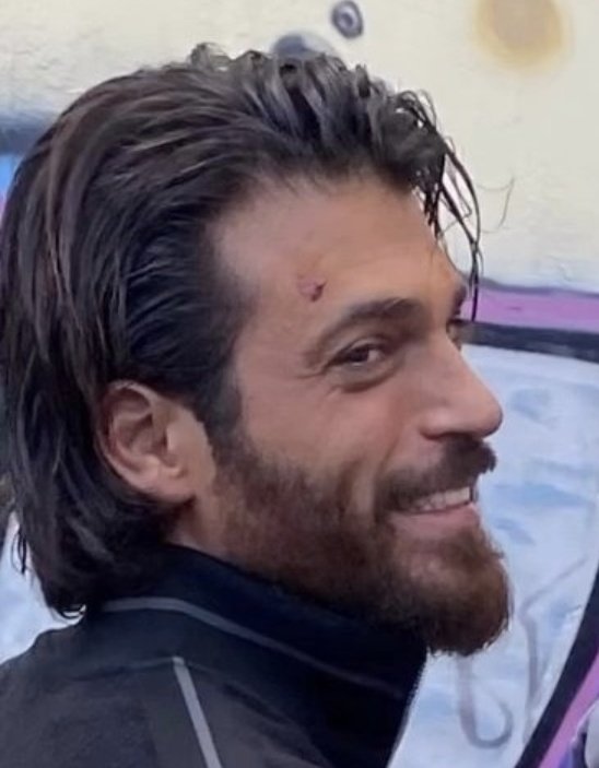 Buenos días 
#CanYaman