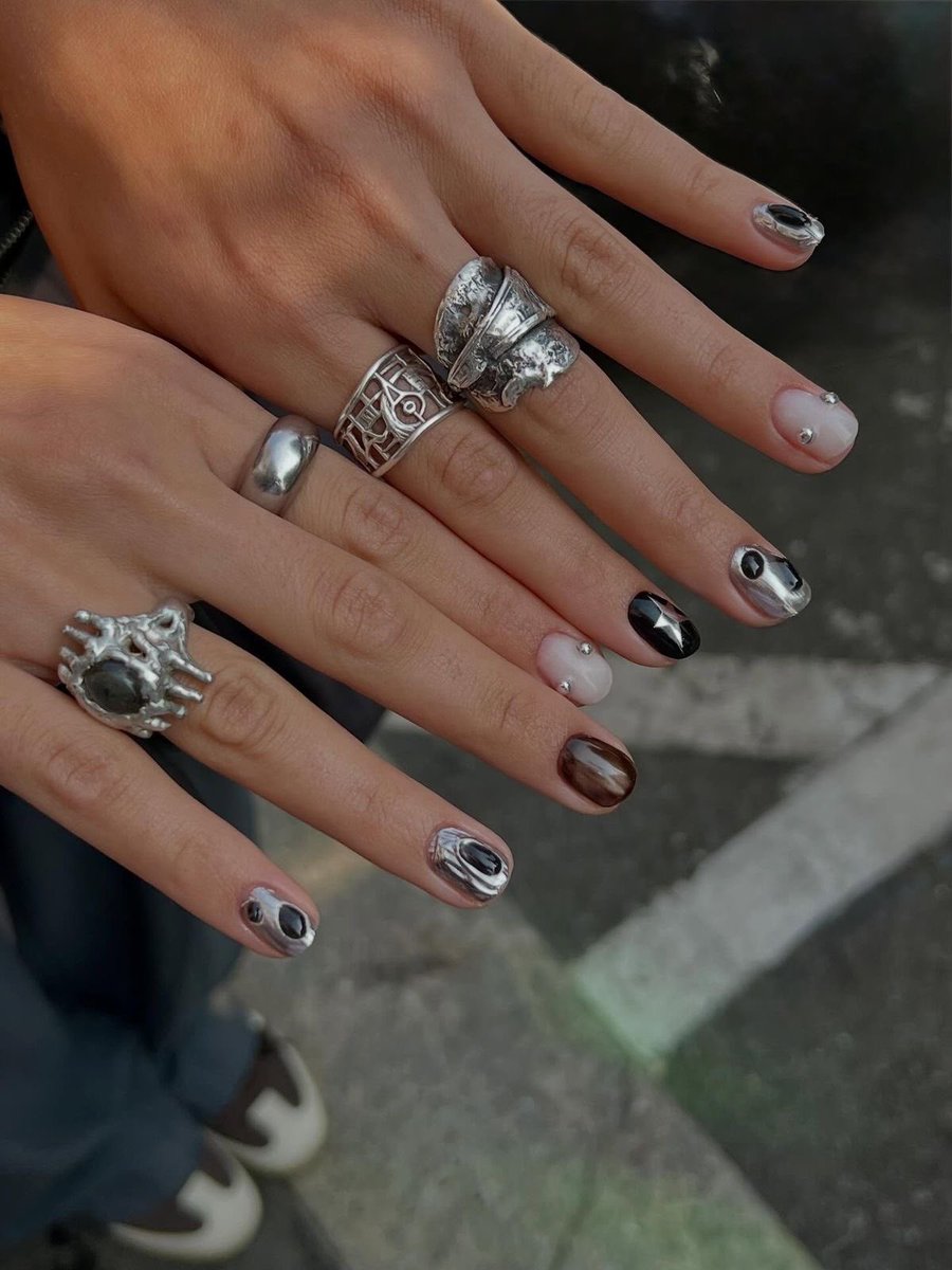 alien ⋆˙ tweet media