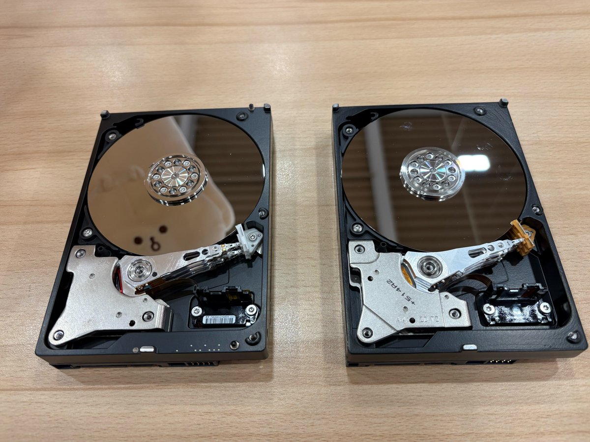 ap_owariasahi's tweet image. ちなみにここだけ見て　
　　　WD RED　と　WD BLUE
　　　の違いが分かる人挙手！✋✋

#PCパーツ