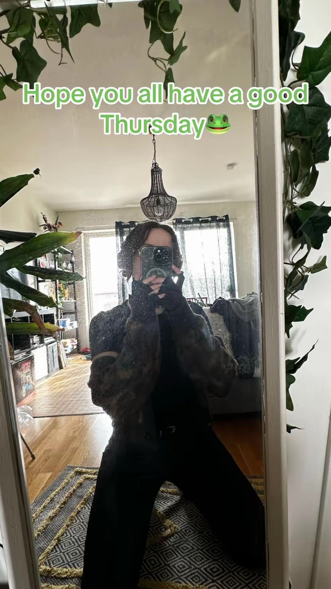 aioval | frogtuber tweet media