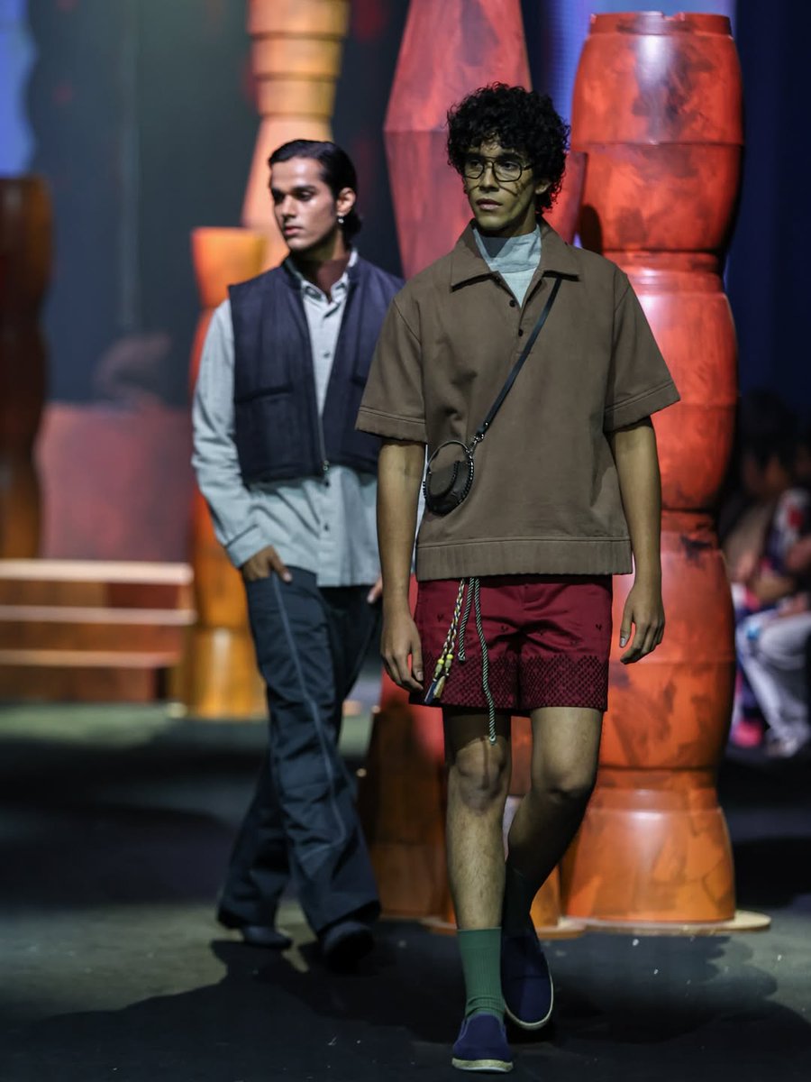 R | Elan tweet media