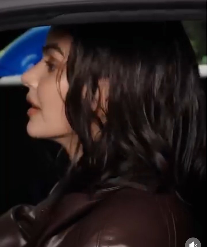 Even the side view's position seems that your beauty is left up 

Esquire Sexiest Woman Alive 2026
#JanineGutierrez