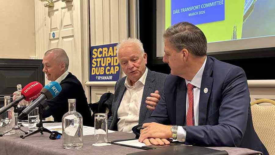 Travel Extra tweet media