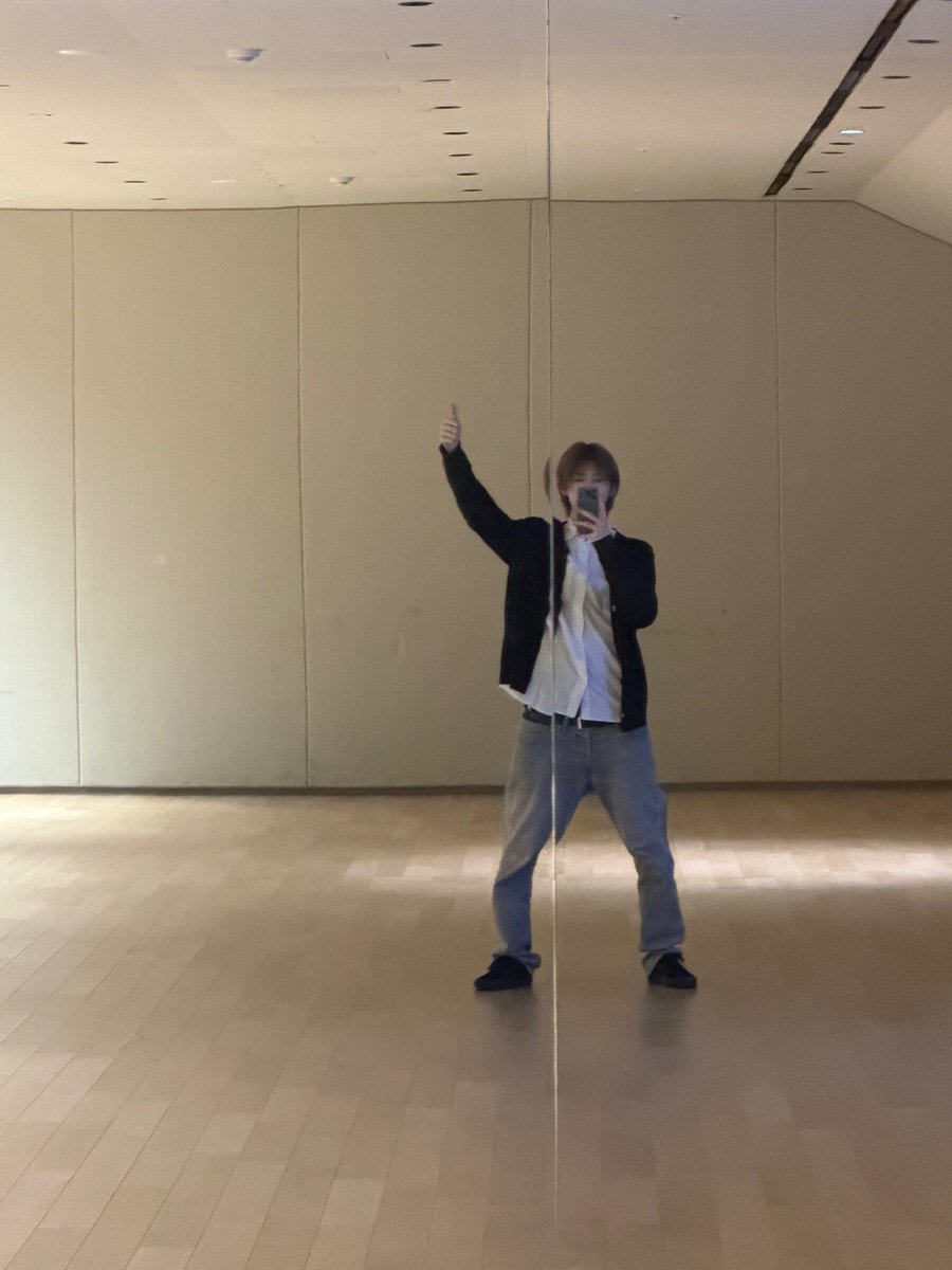 𝒌hanza 후니🐢 cosd on pinned tweet media