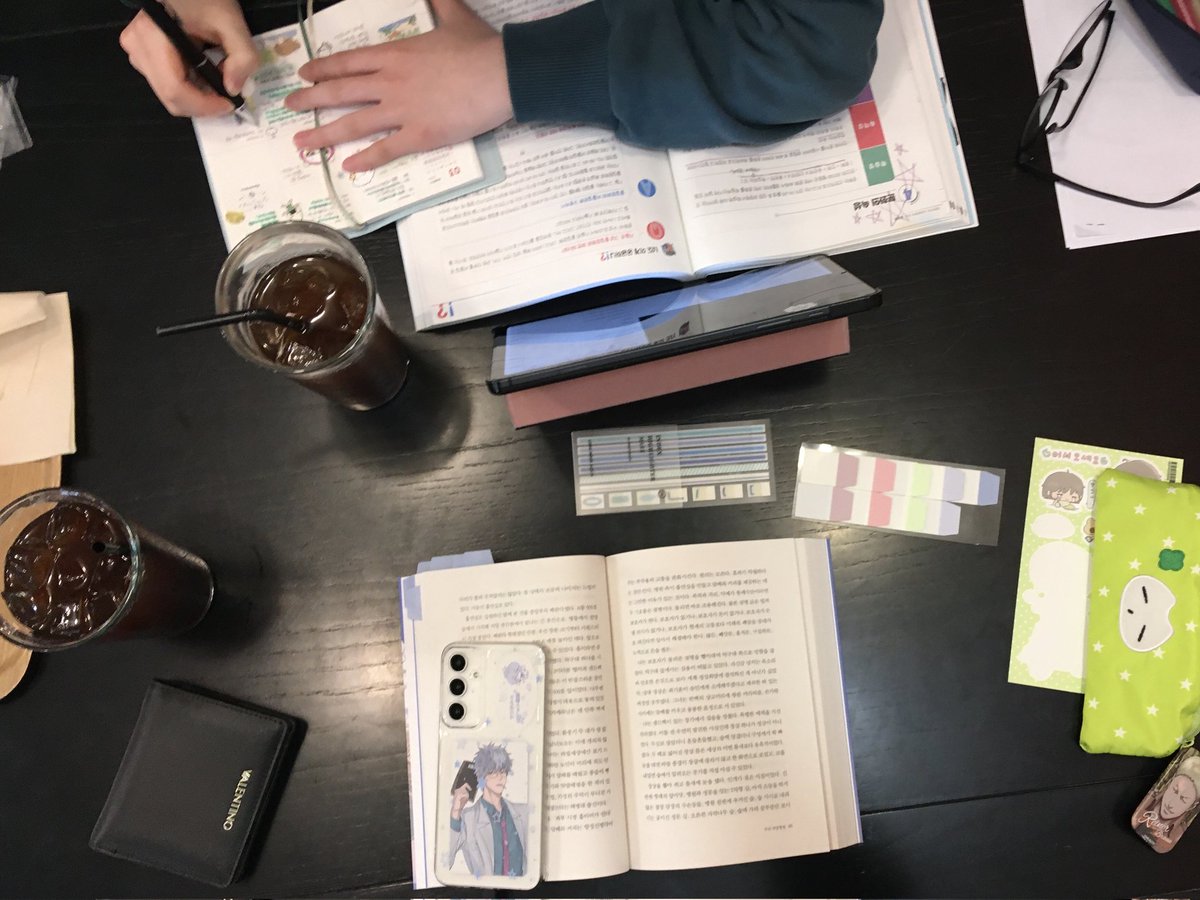 범람이 tweet media