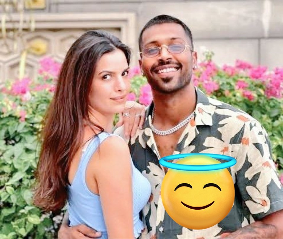amreshcsit's tweet photo. Hardik Pandya’s Dating Timeline 💔➡️💍➡️👀
2015 — Single 🇮🇳
2016 — Lisha Sharma 🇮🇳
2017 — Elli AvrRam 🇸🇪
2018 — Esha Gupta 🇮🇳
2019 — Natasa Stankovic 🇷🇸
2020 — Natasa Stankovic 💍
2024 — Jasmin Walia 🇬🇧
2025 — Mahieka 🇮🇳
#HardikPandya #Cricket #DatingHistory #Trending #Viral https://t.co/goeb6FL1xx