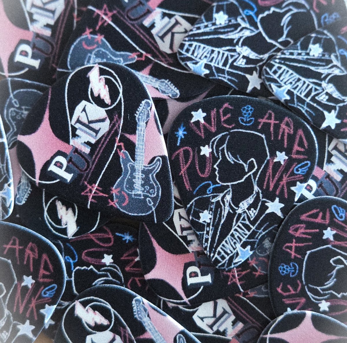 ᴾᵁᴺᴷ🎸⁰³²⁸☀️➡️구영 tweet media