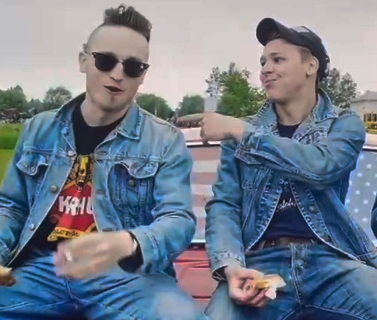 daily tomäänin tweet media