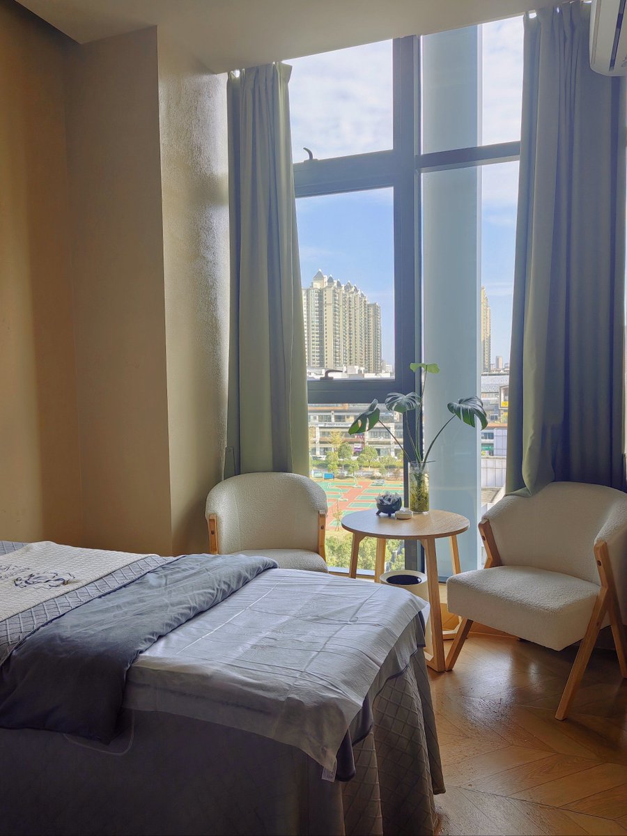 Suzanne Sergott tweet media