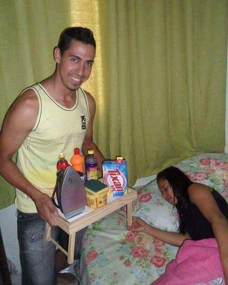 Das Heilige Poliz-Ei tweet media