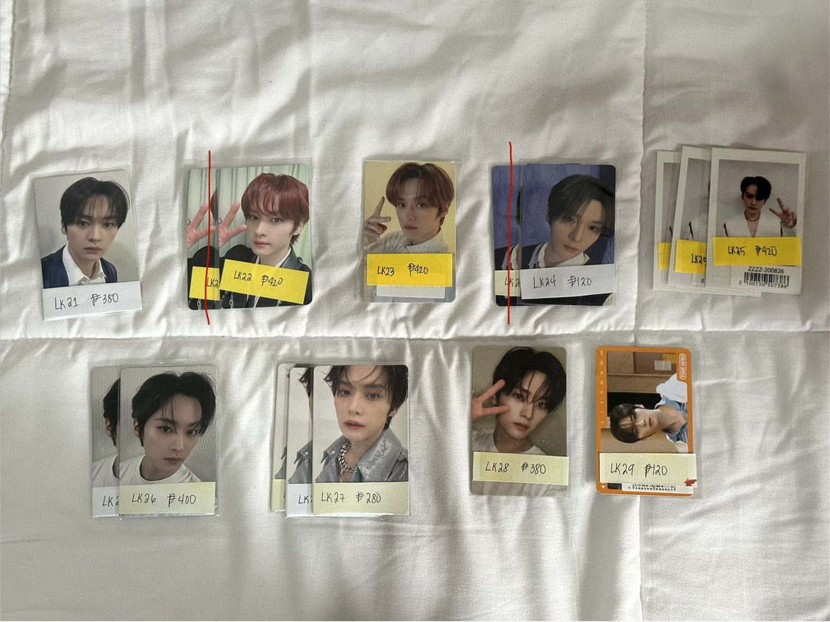 hannhwang's tweet photo. # wts lfb stray kids skz skzoo ph https://t.co/XmoQvL7no9