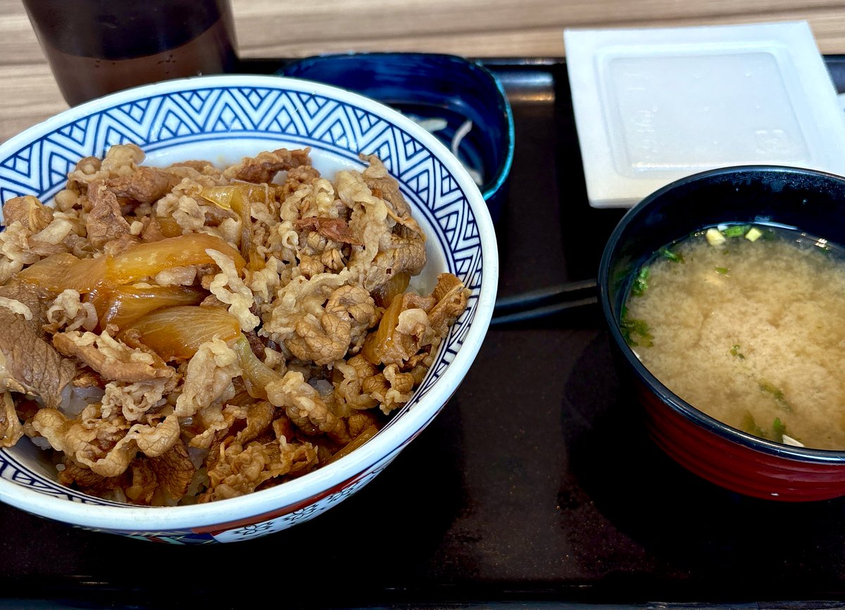 リューン tweet media
