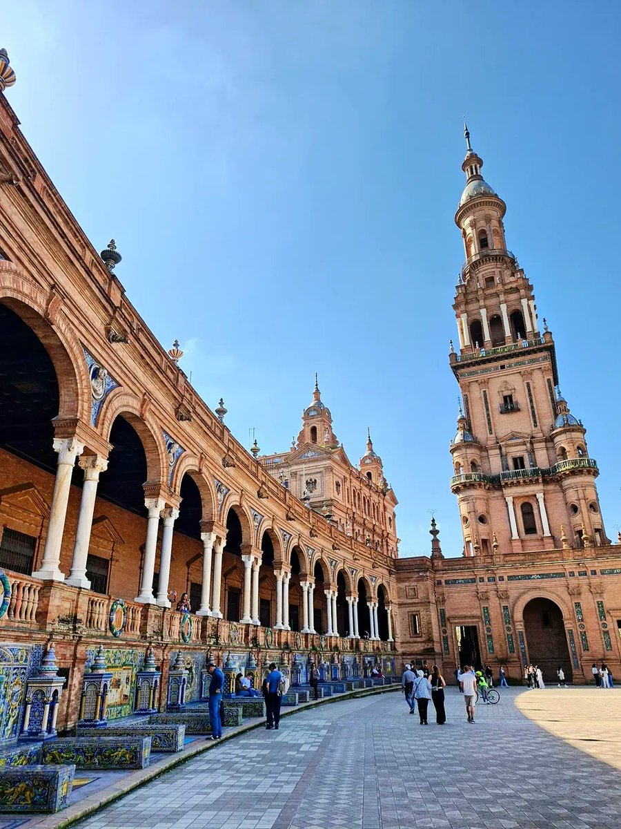 SeascapeNature's tweet photo. Seville, Spain 🇪🇸 https://t.co/HvqHfl6uks