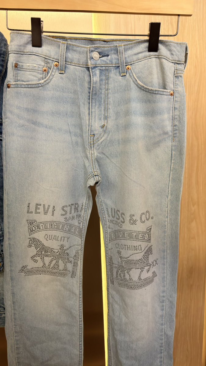 ROSÉ ON THE CHART tweet media