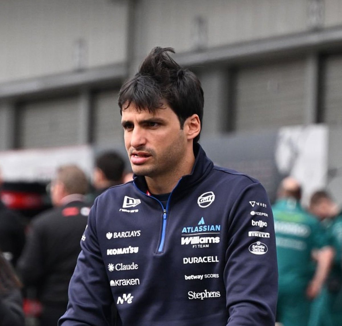 n ノラ tweet media