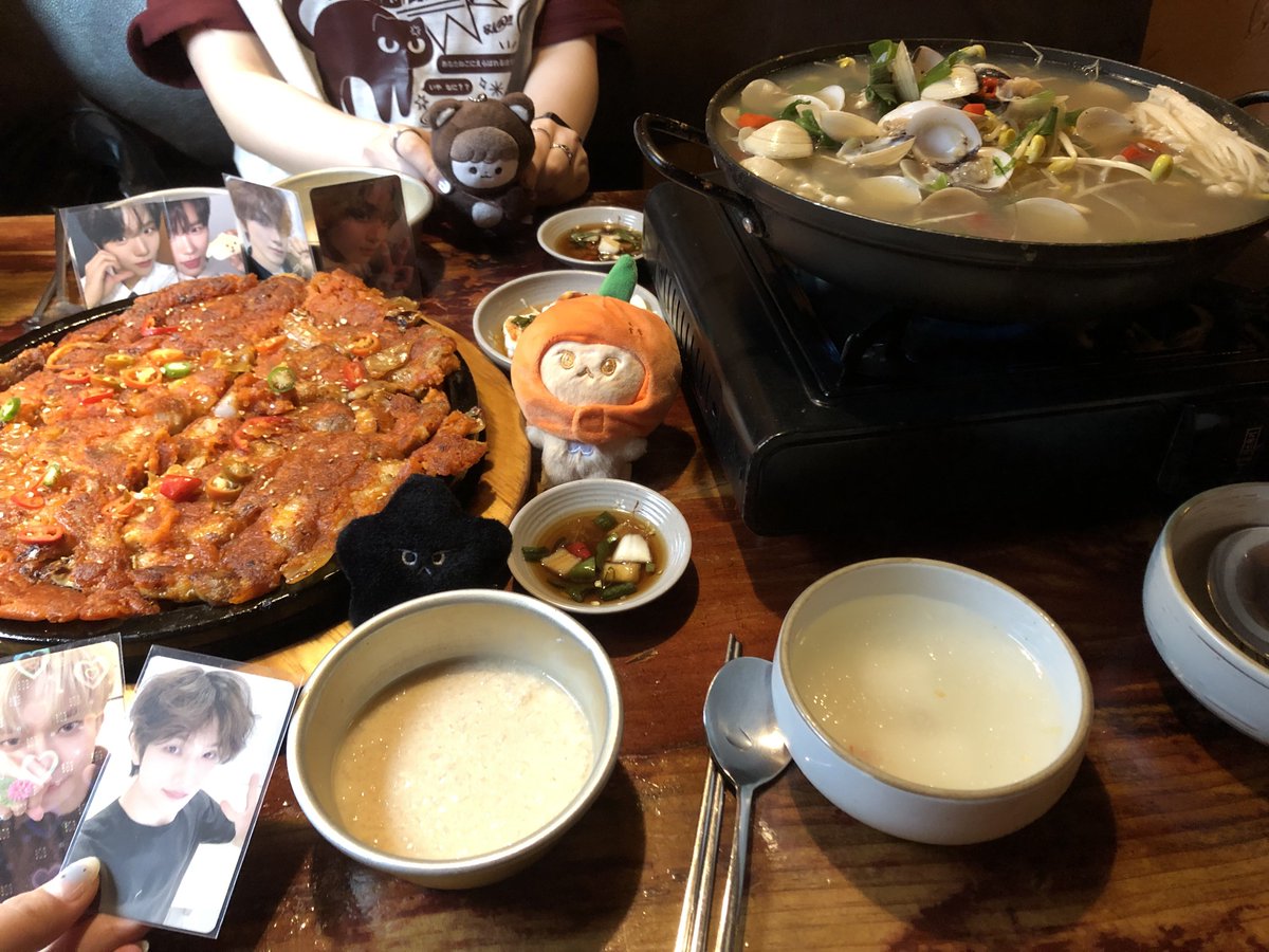 잔D #TASTE tweet media