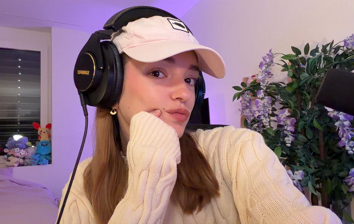 DF Deujna ✨ tweet media