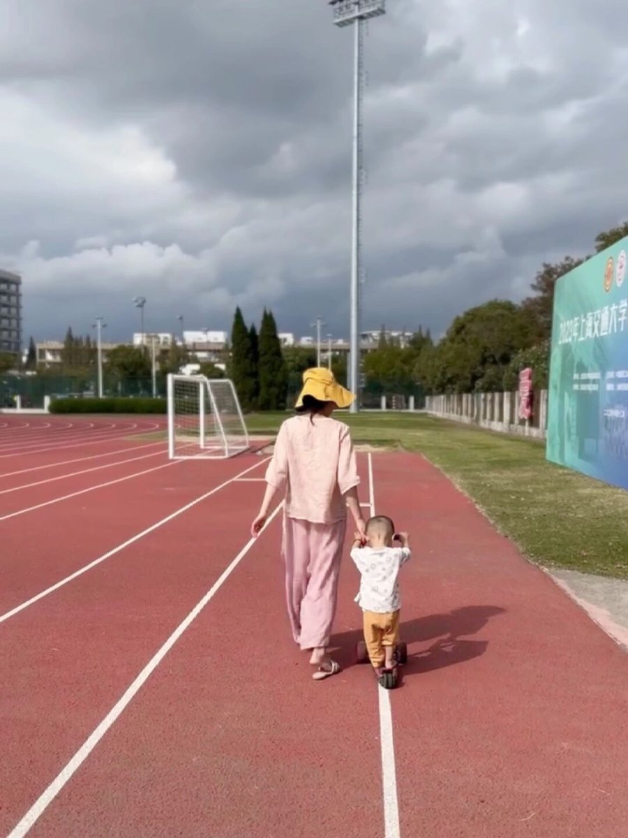 Justin Hare tweet media