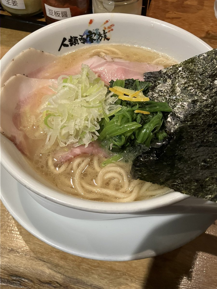 こーじ tweet media