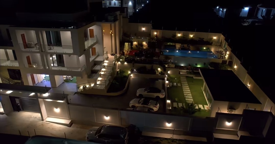 Dr. Sisimizi tweet media