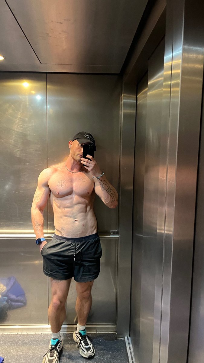 Liam ✨ tweet media