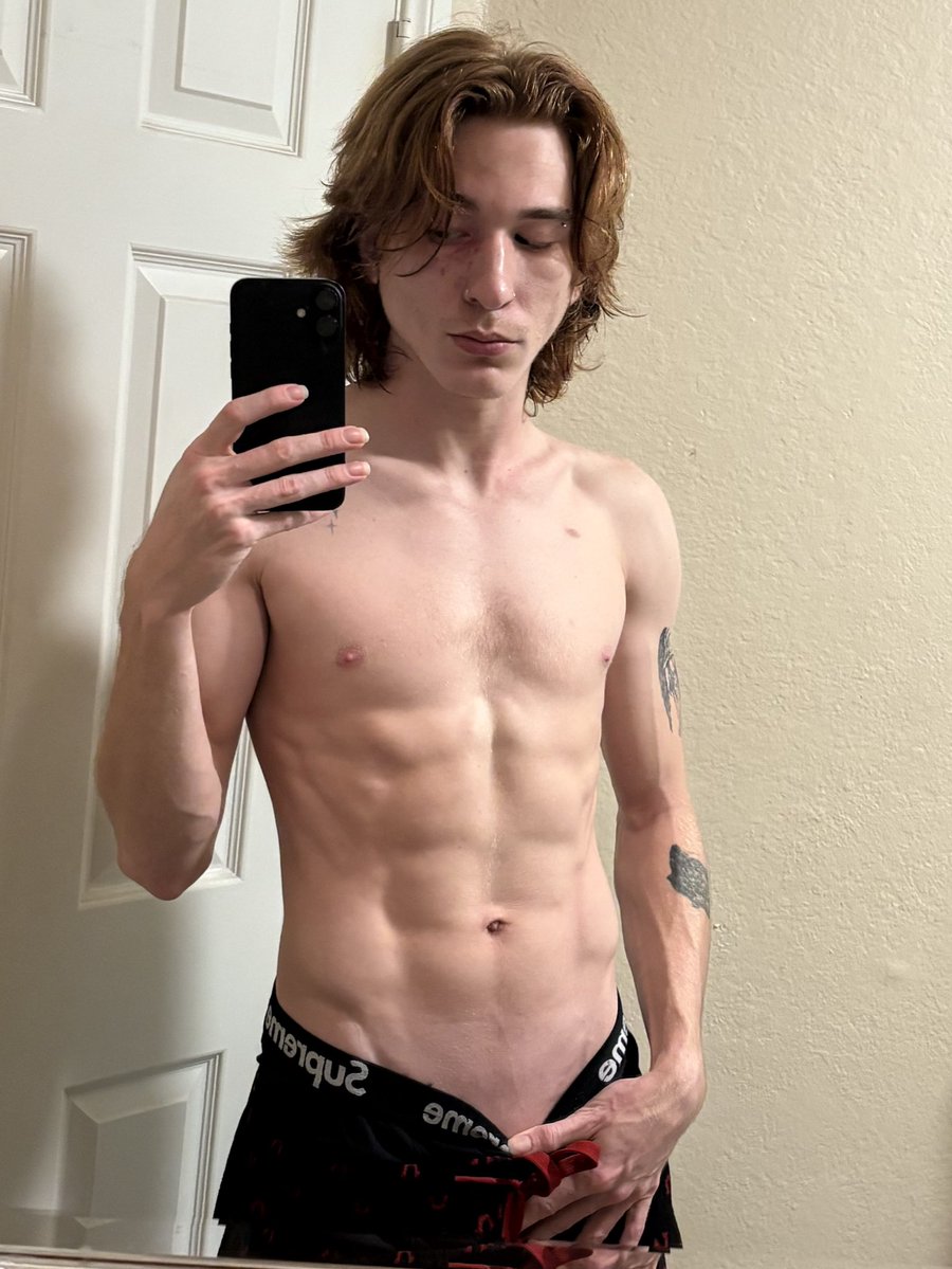 Rowan Vael tweet media