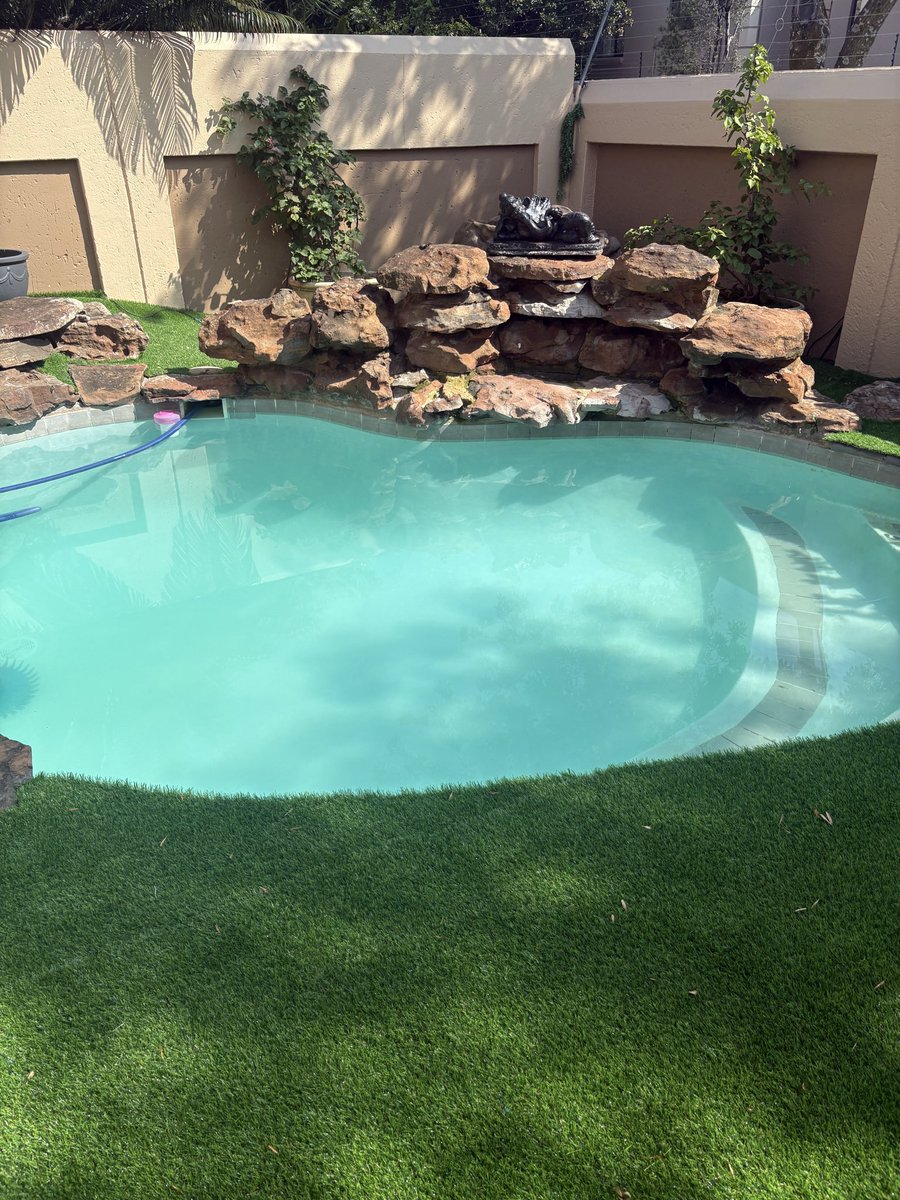 Dr Poobie Pillay aka Alara’s Grandpa tweet media