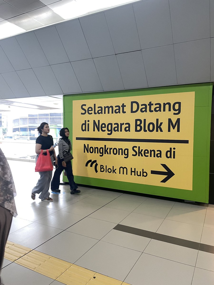 universe junkie 💫 tweet media