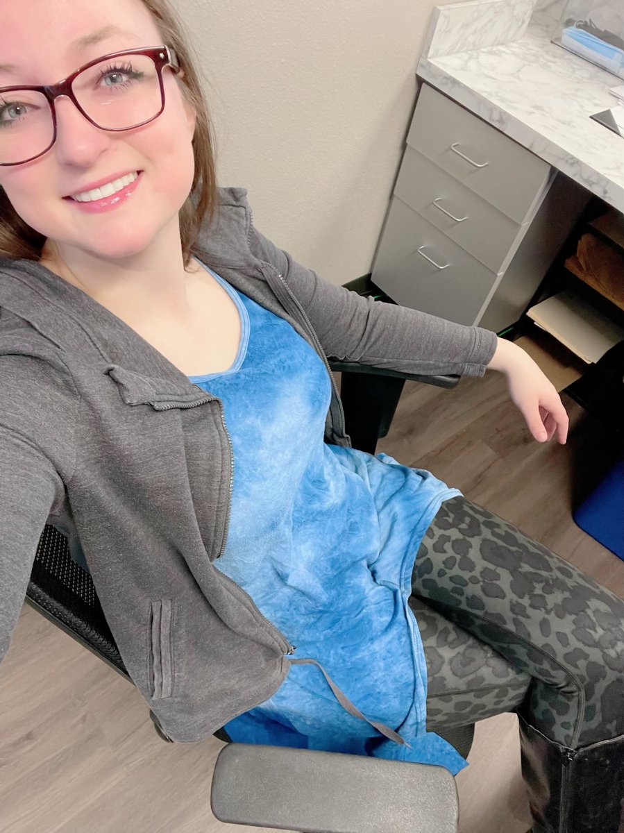 Julia Conti tweet media