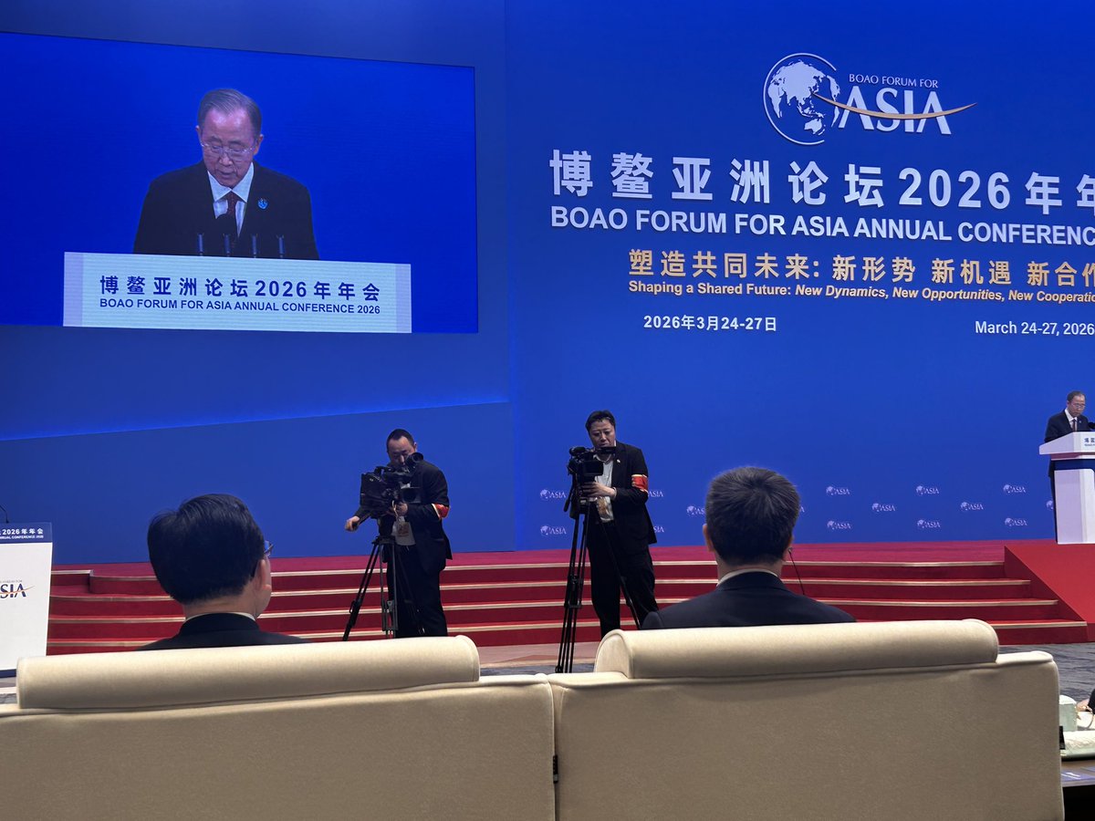 PaoloGentiloni's tweet image. Bello rivedere l’ex segretario generale #Onu Ban Ki-moon al Boao Forum for Asia di cui è presidente.