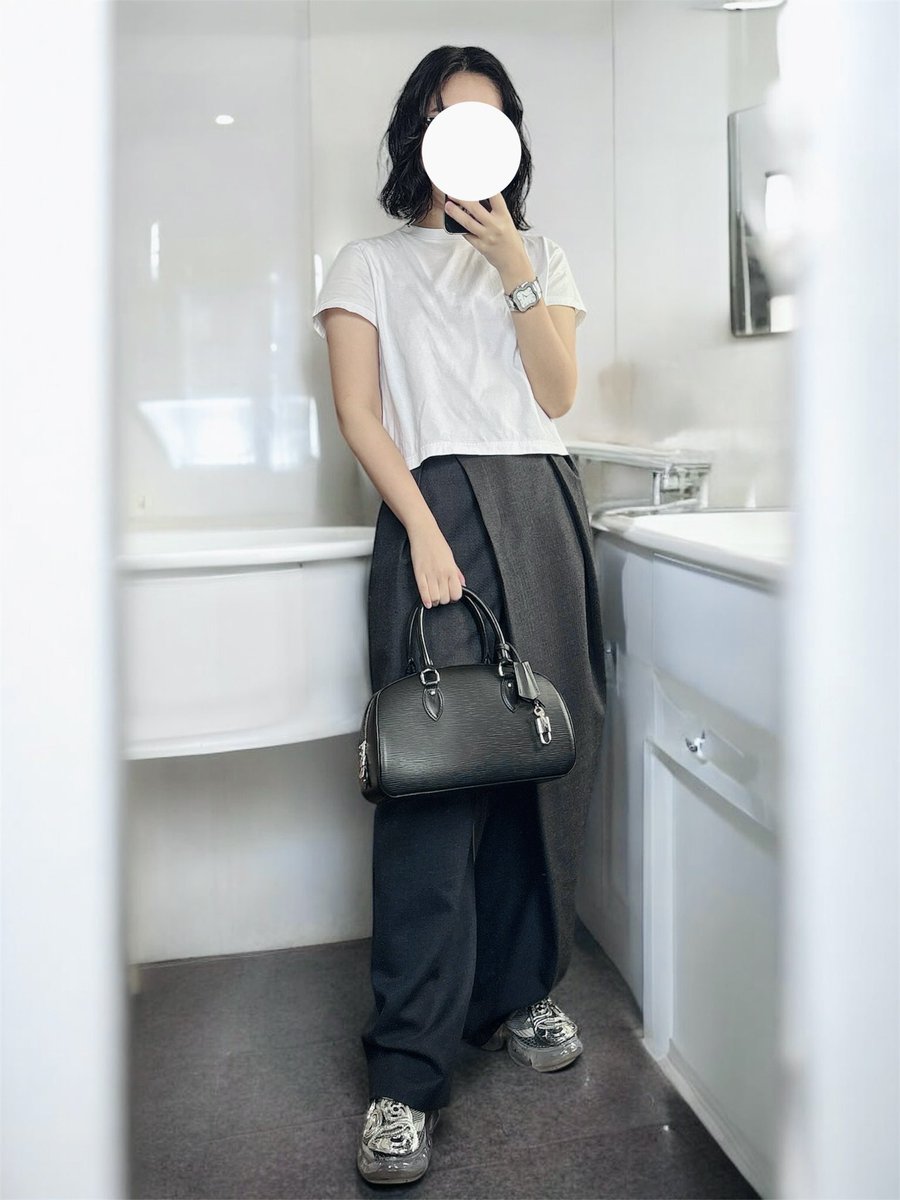 ででで tweet media