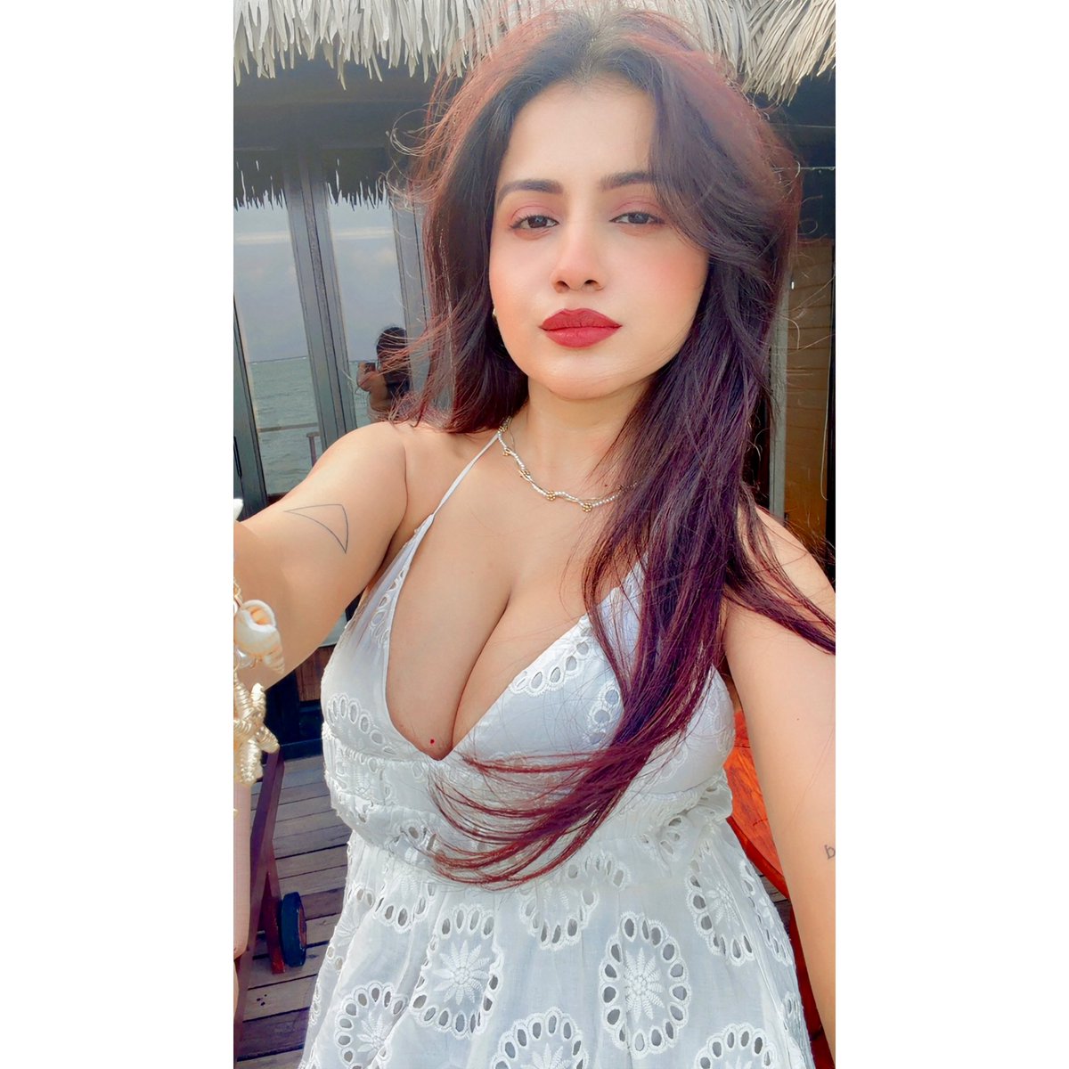 Nidhi J Chaudharyy tweet media