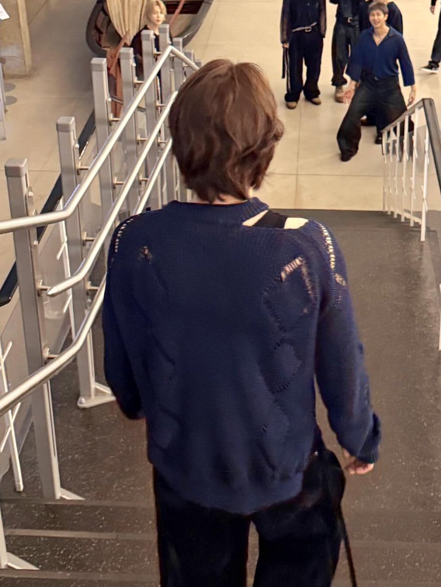 𝑖𝑠𝑜 tweet media