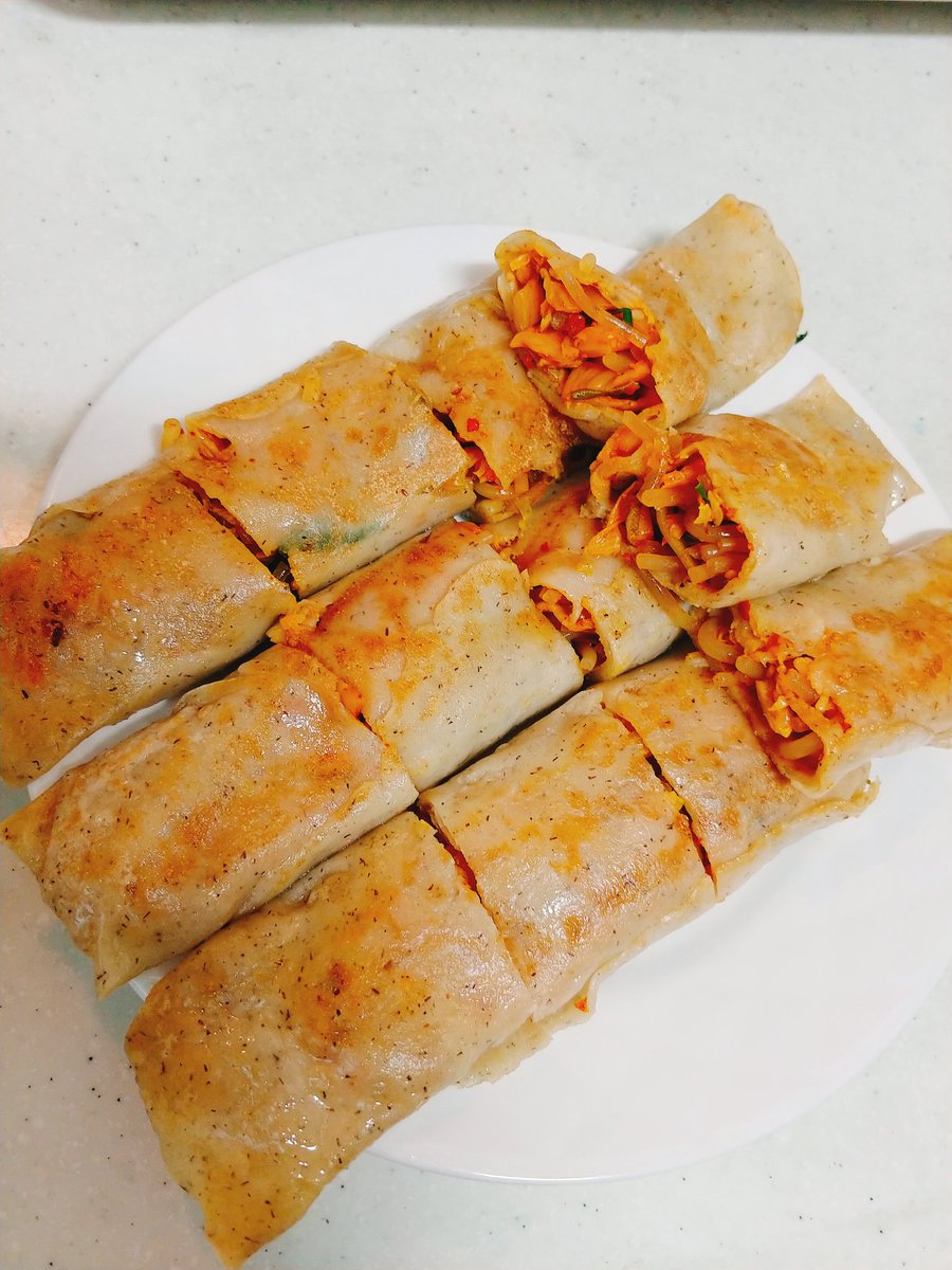 뚱이네 전병 tweet media