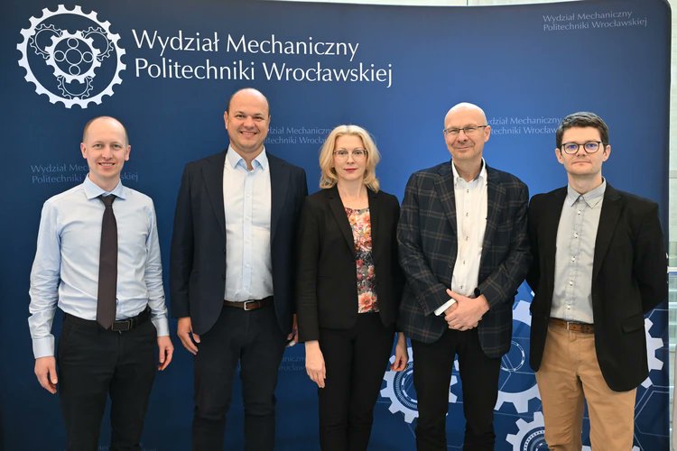 Research in Poland tweet media