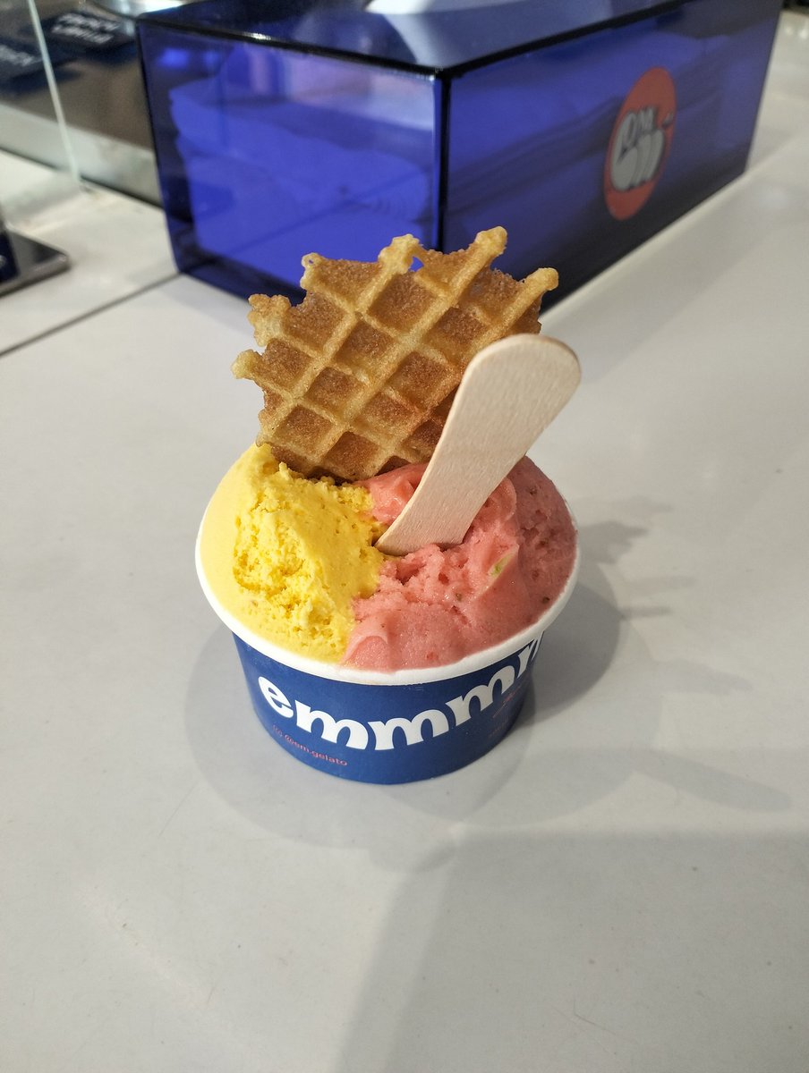 i can be tweet media