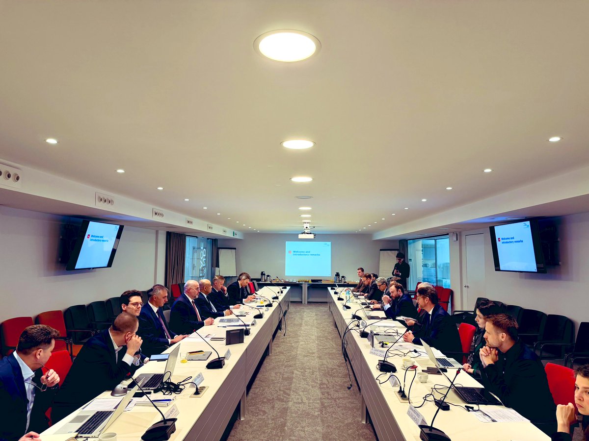 tamasivankovacs's tweet photo. 🇭🇺🇸🇰🇨🇿🇵🇱🚆🚄🚉 Excellent #Visegrad Group Ambassadors’ working visit under the #Hungarian @V4_PRES Presidency at @CER_railways focusing on international railway travel and the development of #V4 & the Central European high-speed rail network, also with a view to and participation of @beneluxunion. Thank you very much for the fascinating professional program, presentations and the warm collegial reception Executive Director @albertowmazzola‼️🤝 @BrandersR @EpsteinAri @DiploWorld @SLOVAKIAinEU @CZtoEU_Brussels @PLinBelgium