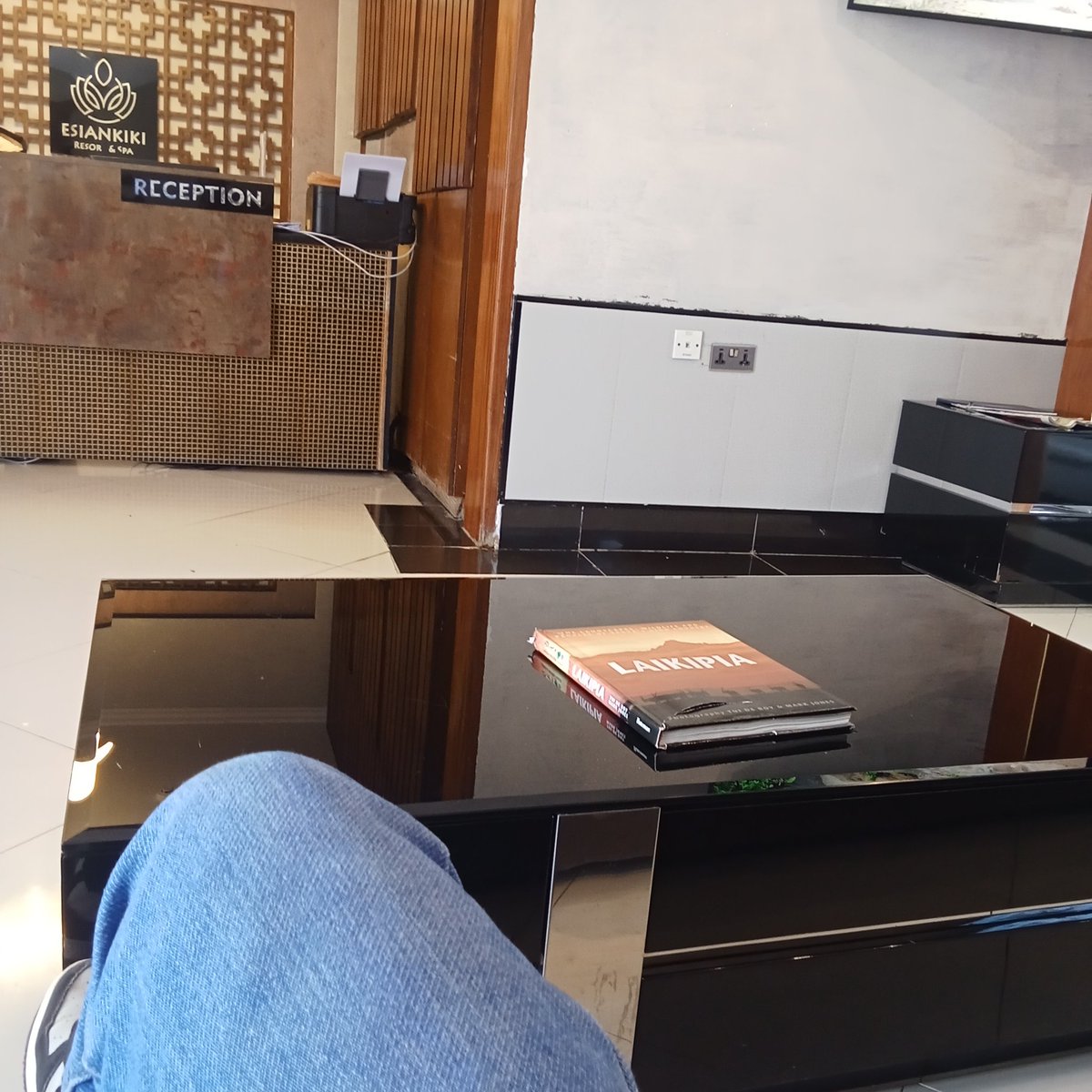 jemwas_'s tweet image. Laikipia 
#TodaysOffice