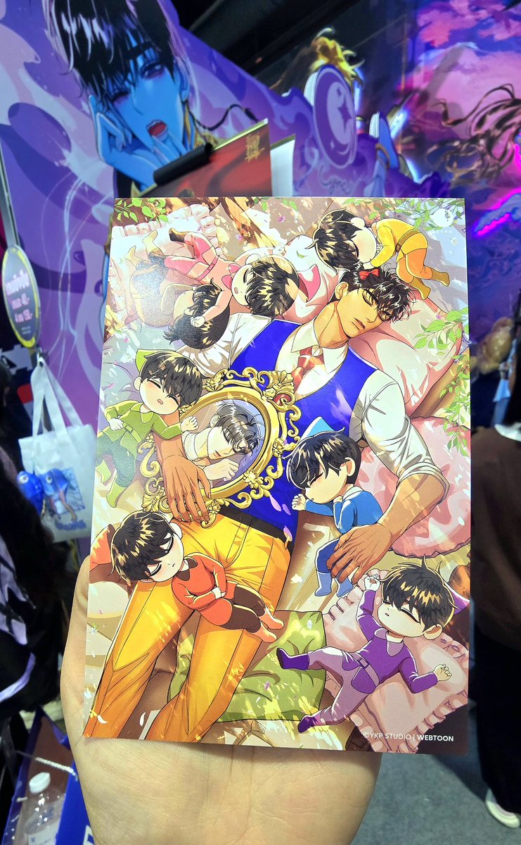 ยืนกินปากกา tweet media