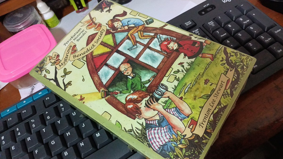 Ai839852's tweet photo. Bookmail terakhir bulan ini...
@Kenthang_mu Terima kasih ya, bukunya sudah sampai 🙏🏼 https://t.co/TQRsxxpBv5